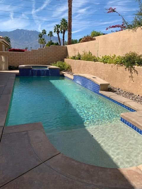 Photo of 104 Shoreline Drive, Rancho Mirage, CA 92270 (MLS # 219149492DA)