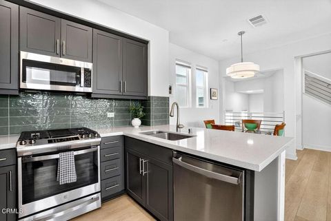 Tiny photo for 1230 E Thompson Boulevard #107, Ventura, CA 93001 (MLS # V1-31439)