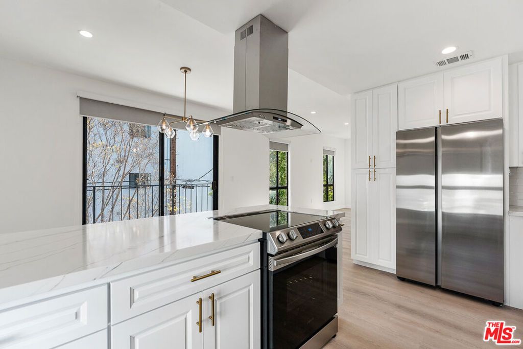 Photo of 9191 Charleville Boulevard #202, Beverly Hills, CA 90212 (MLS # 25609101)