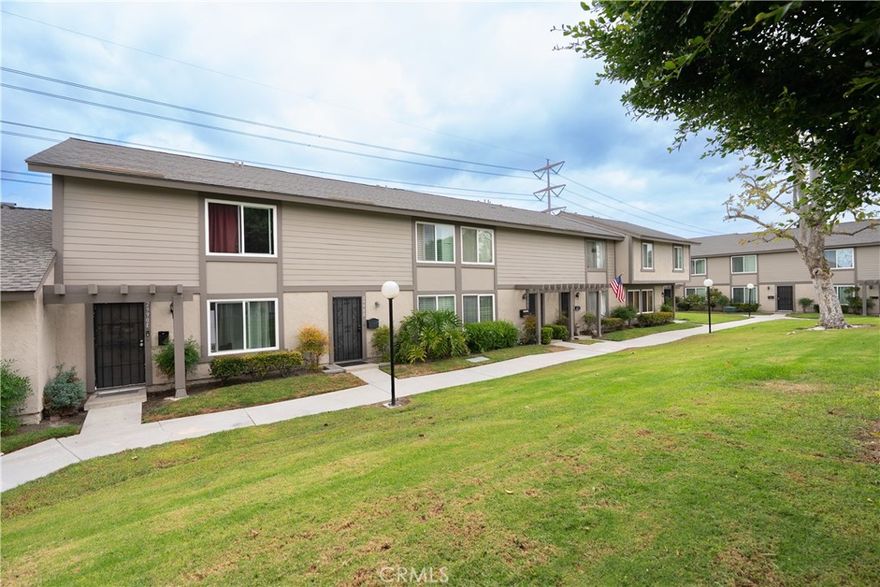 Beautiful townhome near the South Coast Metro area! Welcome to this charming 2-story townhome featuring 3 bedrooms and a 2-car garage. This great starter home offers a spacious courtyard patio, perfect for relaxing or entertaining. The large patio area has direct access to the garage. Enjoy upgrades such as double-pane windows and sliders, and recessed lighting throughout and a kitchen with a lovely garden window. The attic offers extra storage with a pull-down ladder . Additional highlights include dimmable recessed lighting in the kitchen and a LiftMaster garage door opener with smartphone access.The community offers pools and a spa, all within the desirable Bradford Place Community. Located just minutes from South Coast Plaza, you’ll have endless shopping, dining, and entertainment options right at your doorstep.