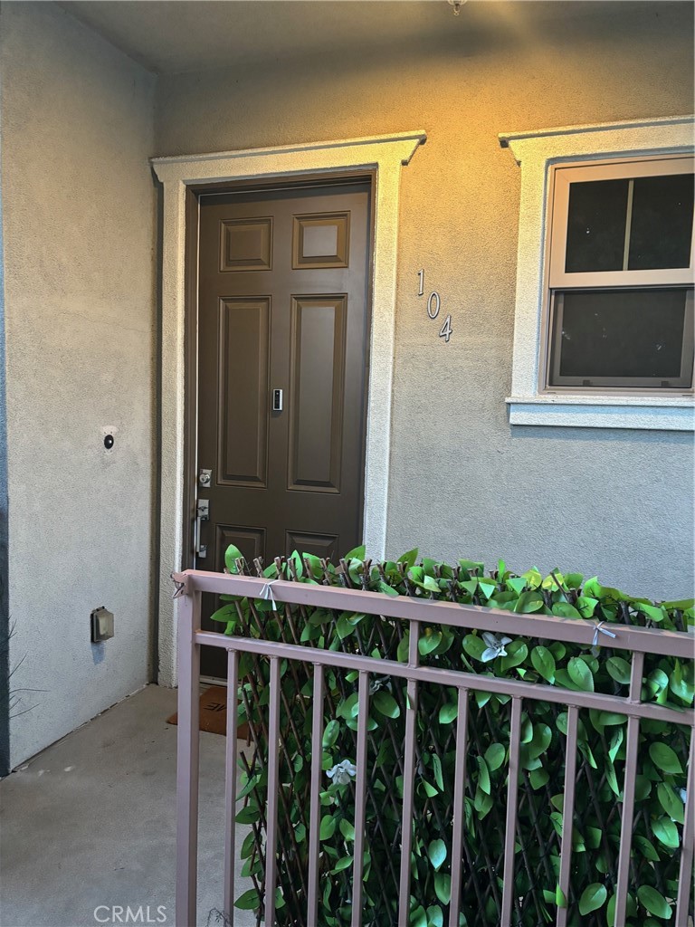 823 104 Anaheim Boulevard 104