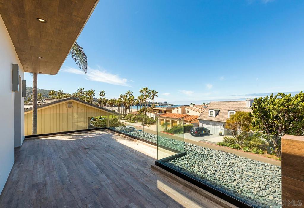 8477 El Paseo Grande