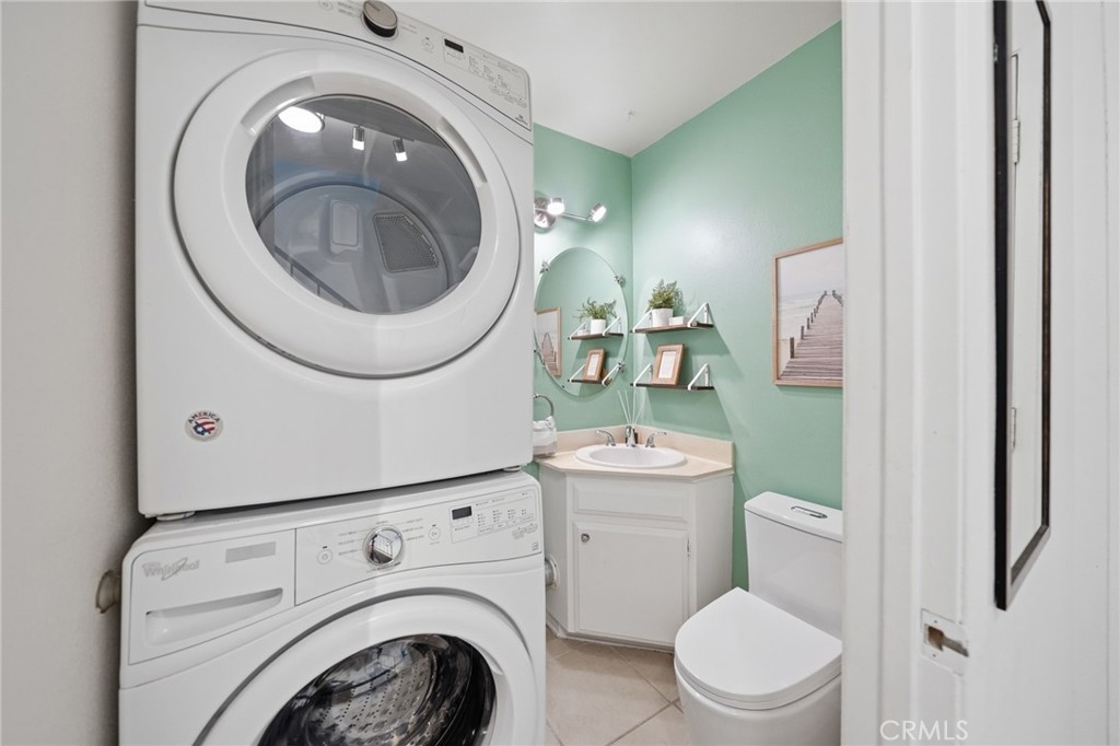 1225 Rosecrans 36A