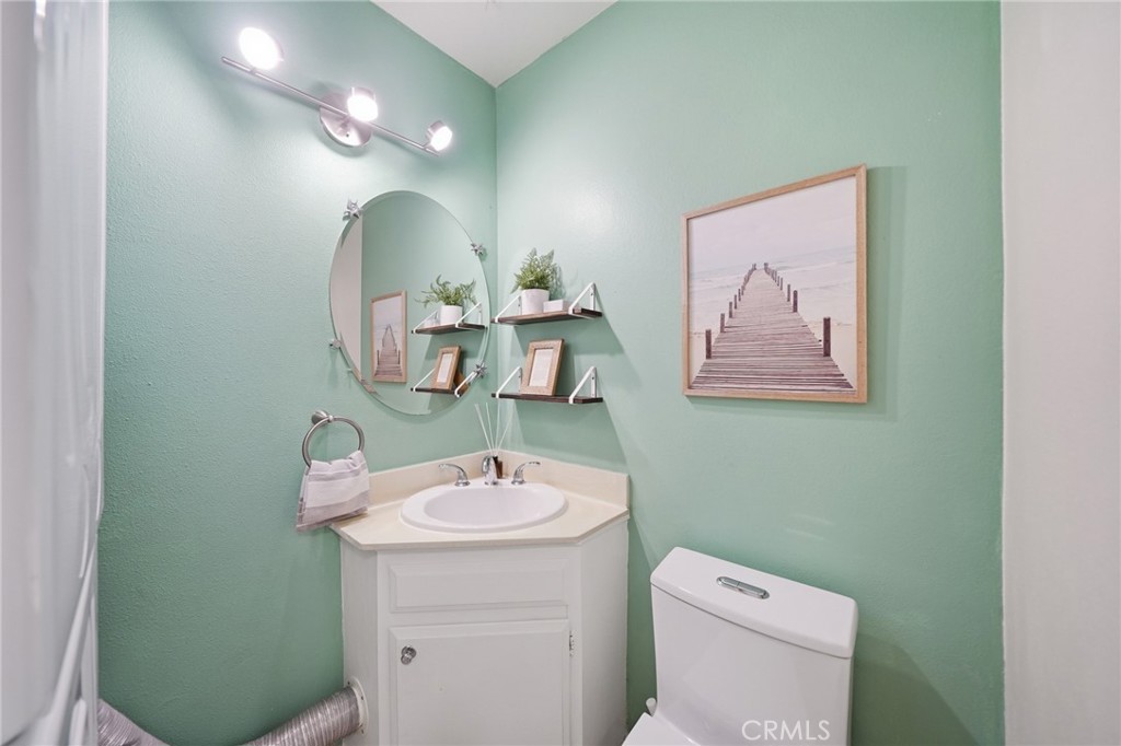 1225 Rosecrans 36A