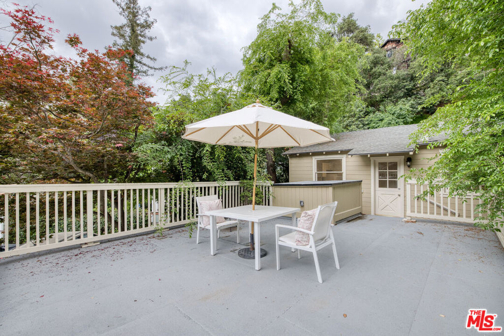 655 Brookside Lane