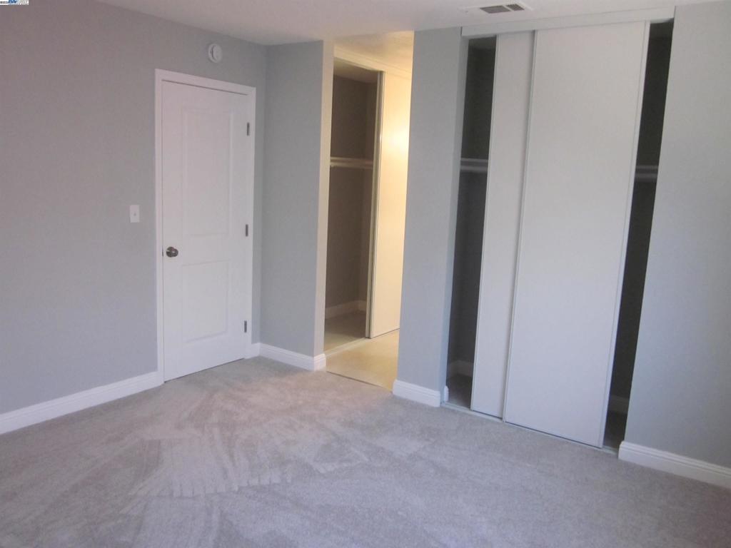 FAIRVIEW HILLS - Residential