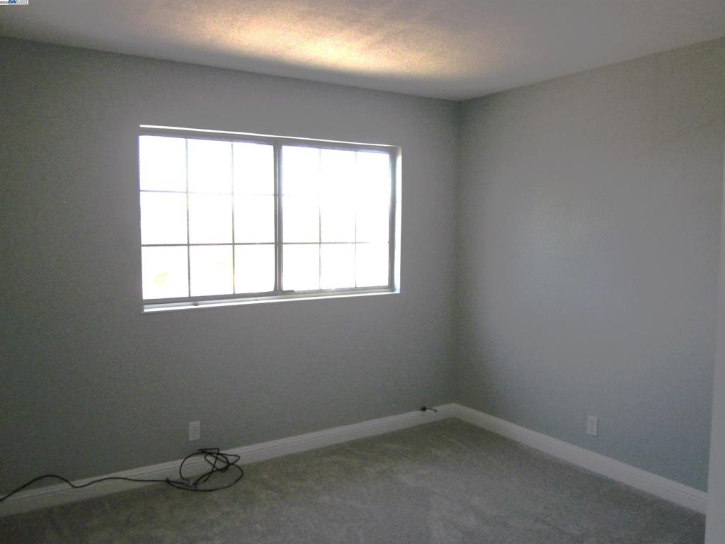 FAIRVIEW HILLS - Residential