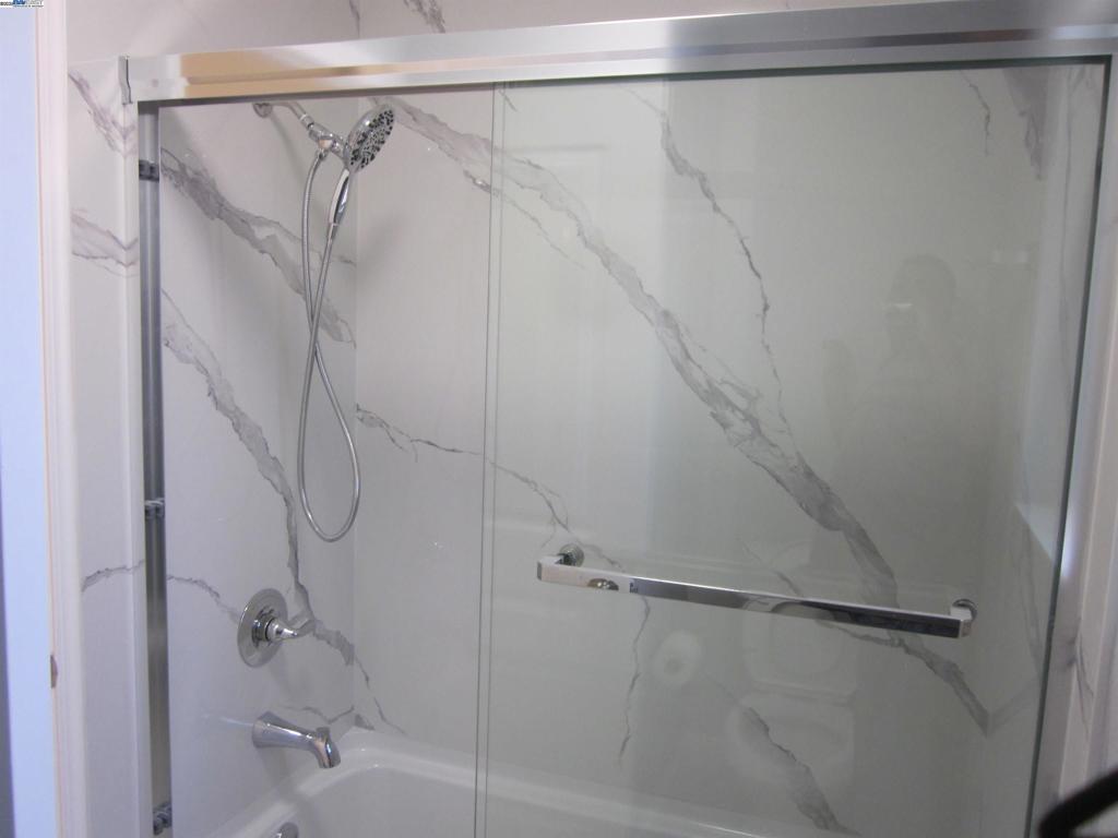 FAIRVIEW HILLS - Residential