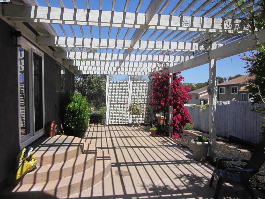 FAIRVIEW HILLS - Residential