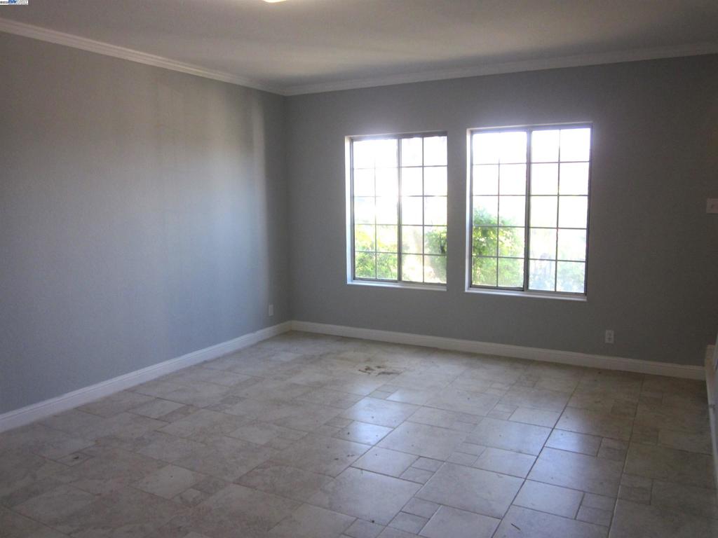 FAIRVIEW HILLS - Residential