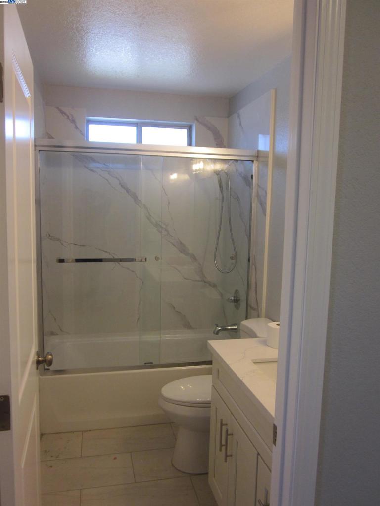 FAIRVIEW HILLS - Residential