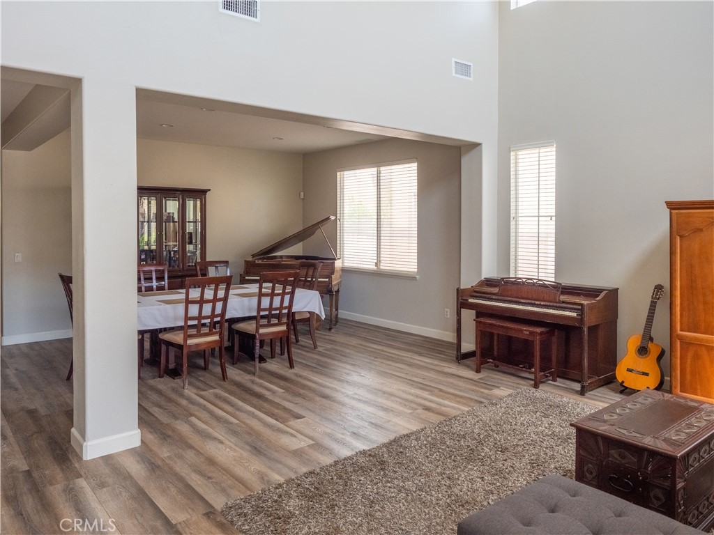 7351 Citrus Valley Avenue