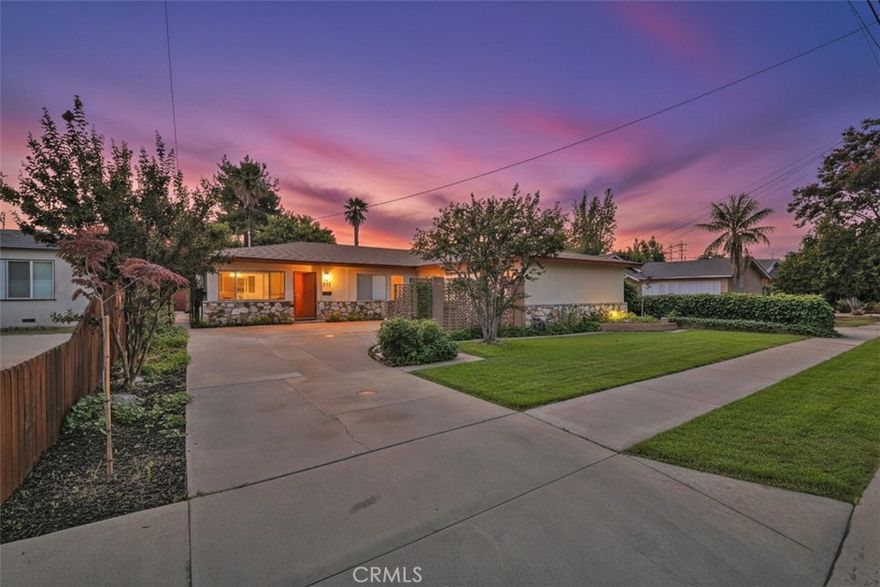 Fully remodeled home on a huge lot with ADU, pool, or garden potential! Enjoy a brand-new kitchen, updated bathrooms, new flooring, crown molding, recessed lighting, fresh paint, and upgraded plumbing and 200-amp electrical service. Solar panels add efficiency, and the attached 2.5-car garage provides plenty of storage. The expansive backyard—complete with a mature avocado tree—offers endless possibilities for entertaining, gardening, or building your dream outdoor retreat. Prime Bellflower location near Sims Park, schools, shopping, major freeways, and just minutes from Los Angeles, Orange County, and local airports.