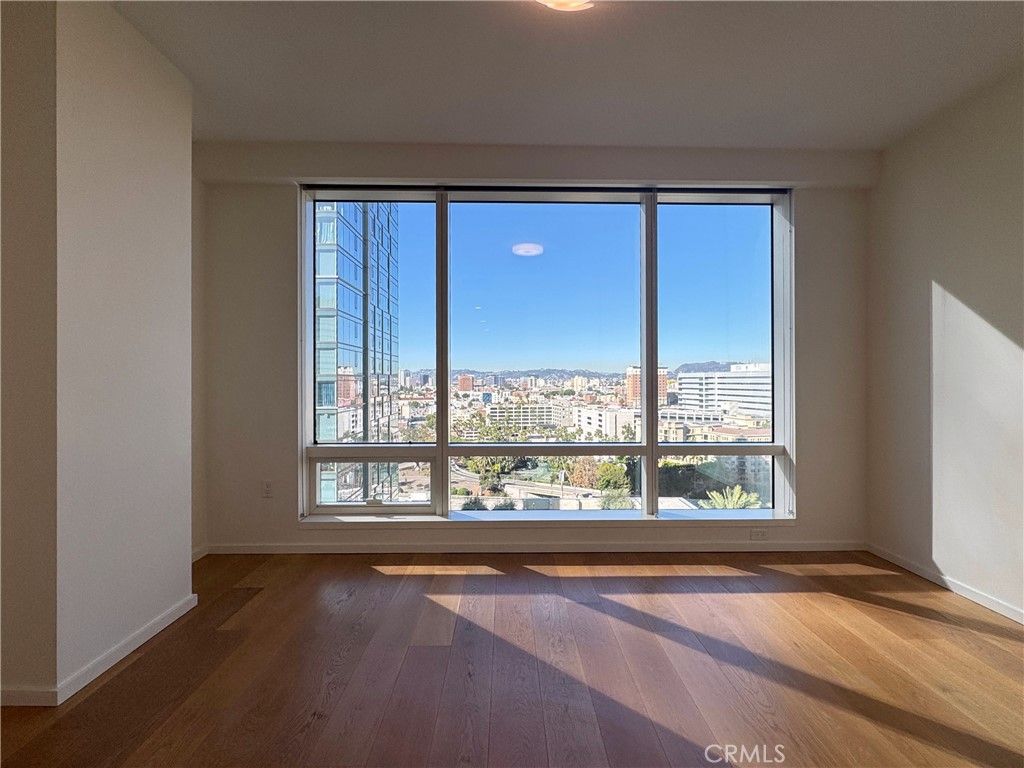 Photo of 877 Francisco #1720, Los Angeles, CA 90017 (MLS # CV26011666)