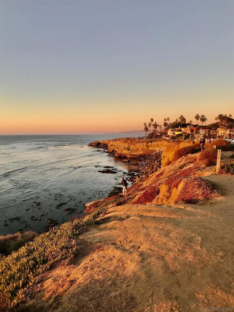Ocean Beach - Residential Income