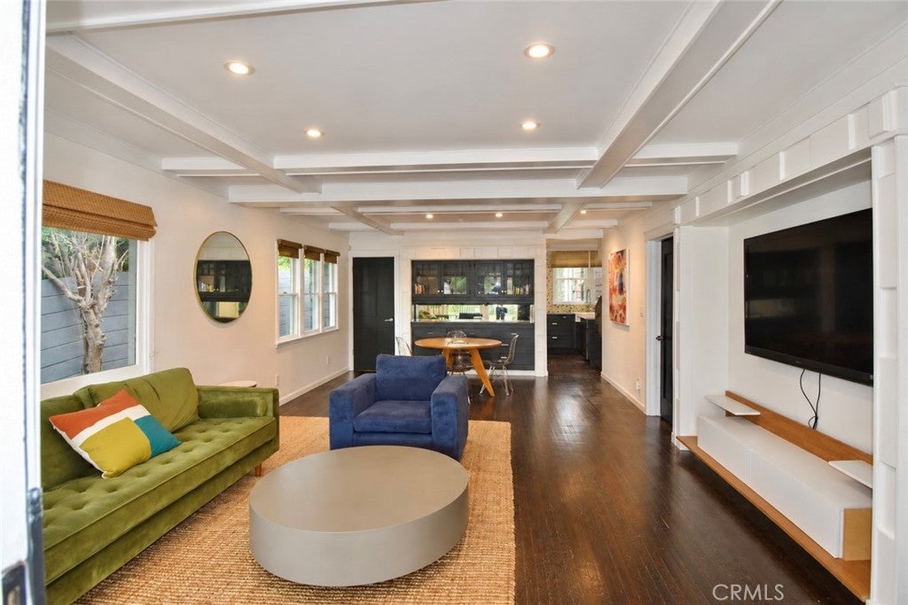 6160 York