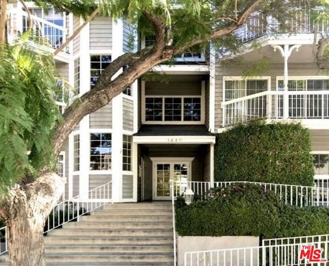 Photo of 1440 Rexford Drive #105, Los Angeles, CA 90035 (MLS # 26703077)