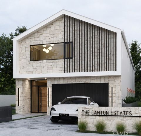 Photo of 11452 Canton Drive, Studio City, CA 91604 (MLS # SR26079414)