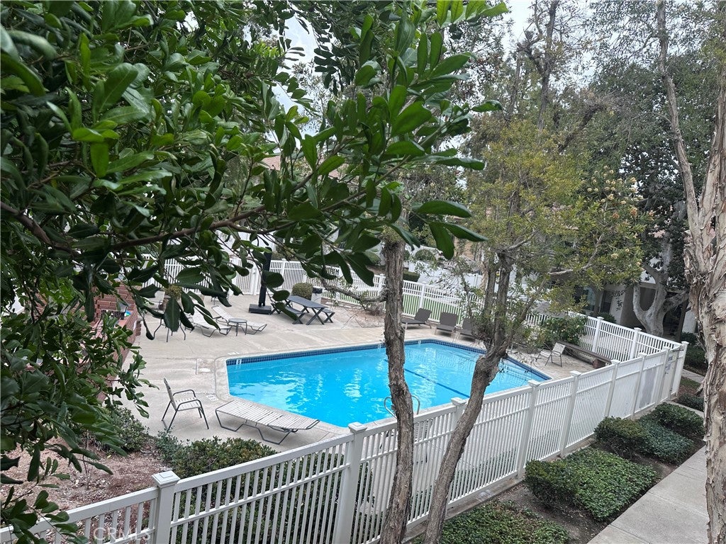 1220 W Lambert Road 147