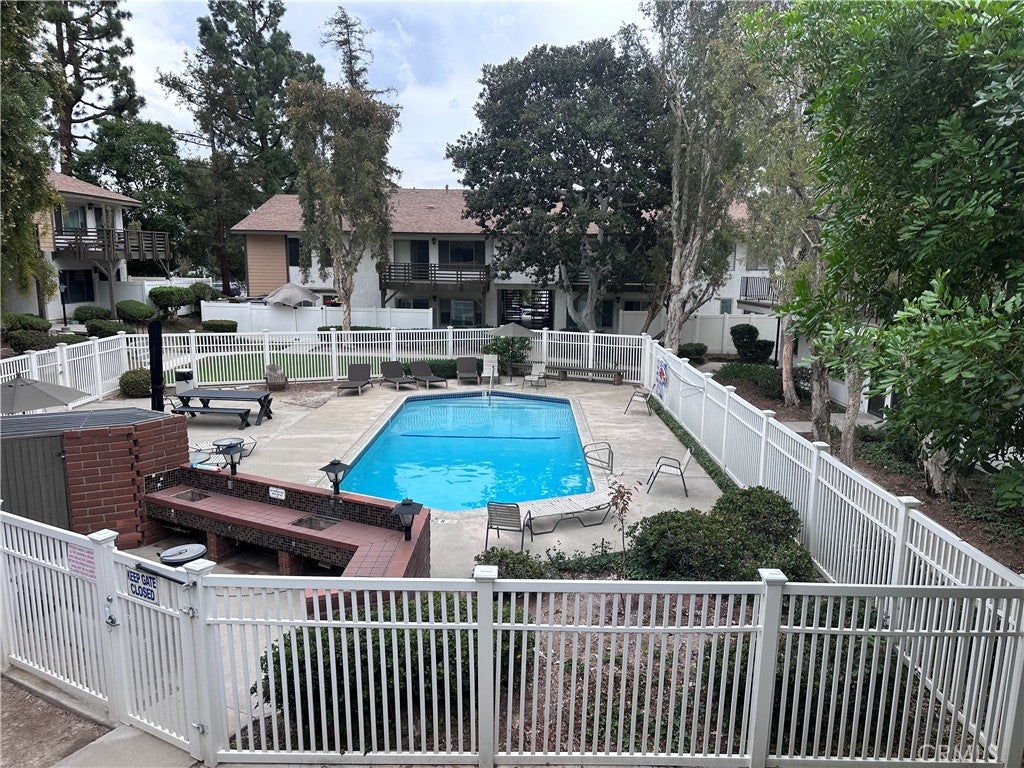 1220 W Lambert Road 147