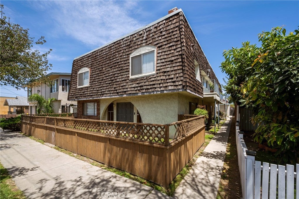 380 Temple Avenue