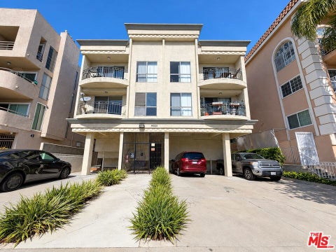 Photo of 9023 Alcott Street #304, Los Angeles, CA 90035 (MLS # 26103738)