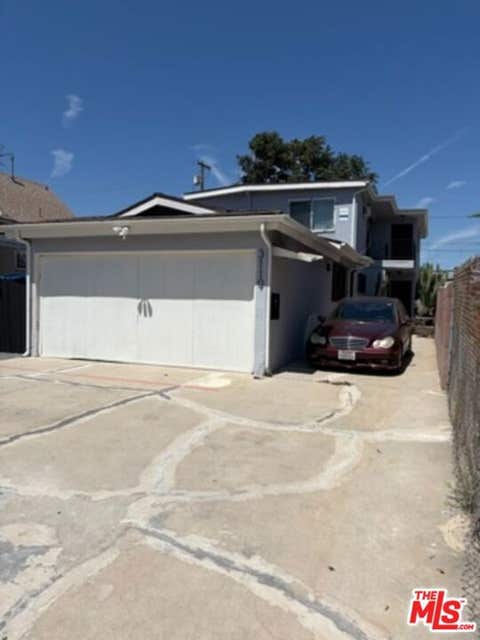 Photo of 3119 W 71st Street #UNIT 2, Los Angeles, CA 90043 (MLS # 26875807)
