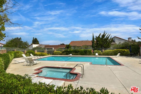 Tiny photo for 223 Green Heath Place, Thousand Oaks, CA 91361 (MLS # 26856041)