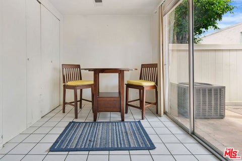 Tiny photo for 223 Green Heath Place, Thousand Oaks, CA 91361 (MLS # 26856041)