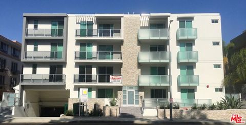 Photo of 4600 Coldwater Canyon Avenue #305, Studio City, CA 91604 (MLS # 26668939)