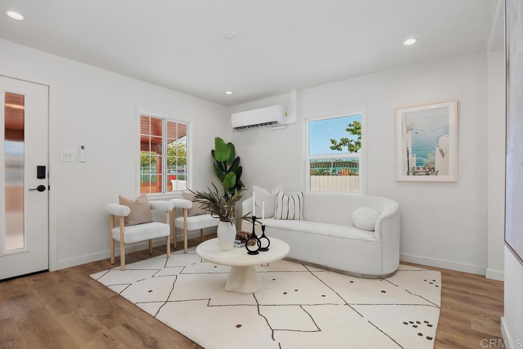 1421 Puls Street