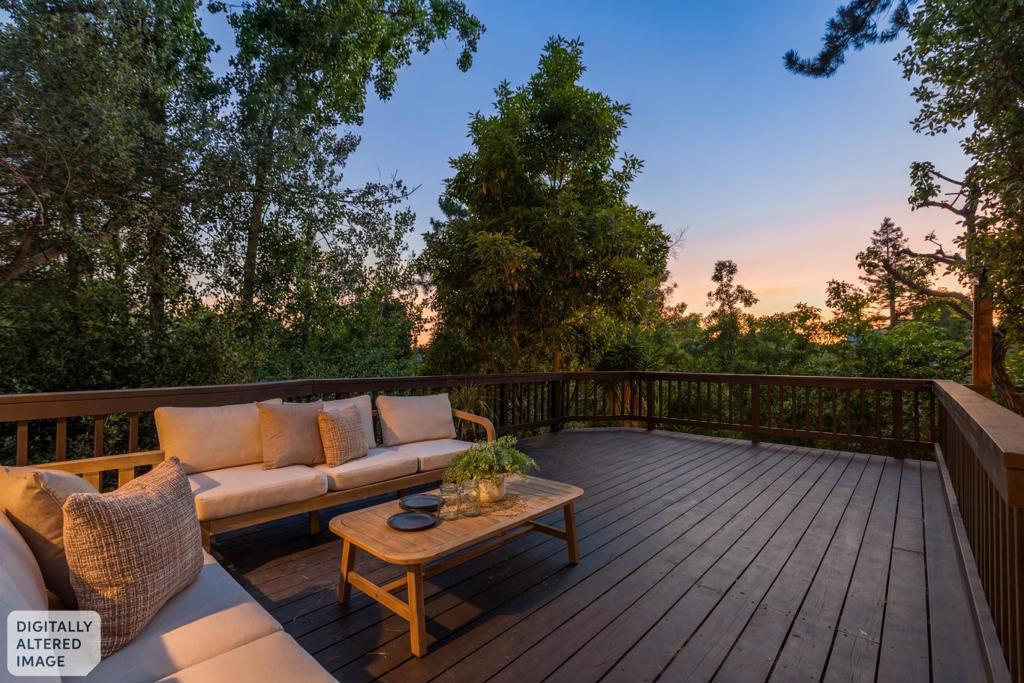 1085 Sunset Drive