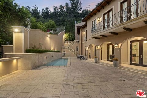 Photo of 1465 N Robmar Drive, Beverly Hills, CA 90210 (MLS # 26838769)