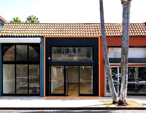Photo of 7552 Melrose Ave, Los Angeles, CA 90046 (MLS # GD25279506)