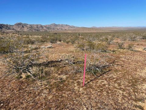 Photo of 0 Sawtooth Canyon Rd, Lucerne Valley, CA 92356 (MLS # 219142448DA)