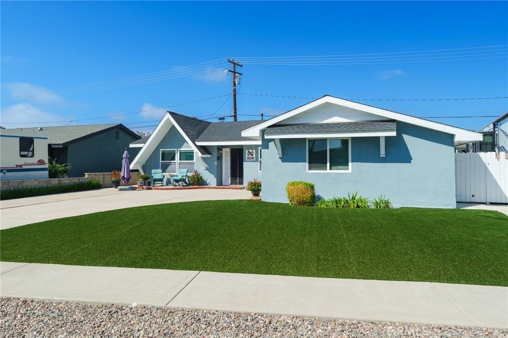 16281 Saratoga Lane, Huntington Beach CA 92649 - Photo 46