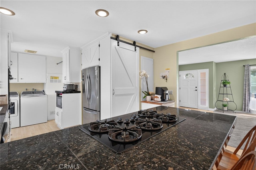 16281 Saratoga Lane, Huntington Beach CA 92649 - Photo 20