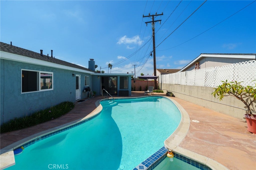 16281 Saratoga Lane, Huntington Beach CA 92649 - Photo 43