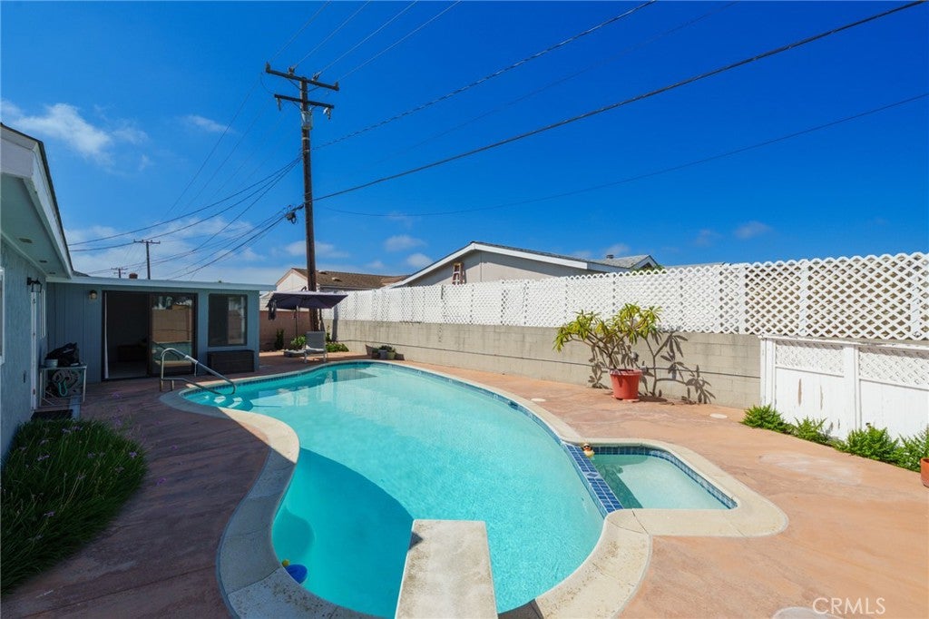 16281 Saratoga Lane, Huntington Beach CA 92649 - Photo 42