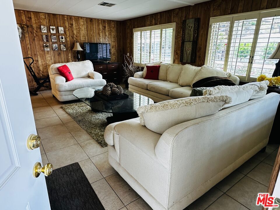 262 Costa Mesa Drive