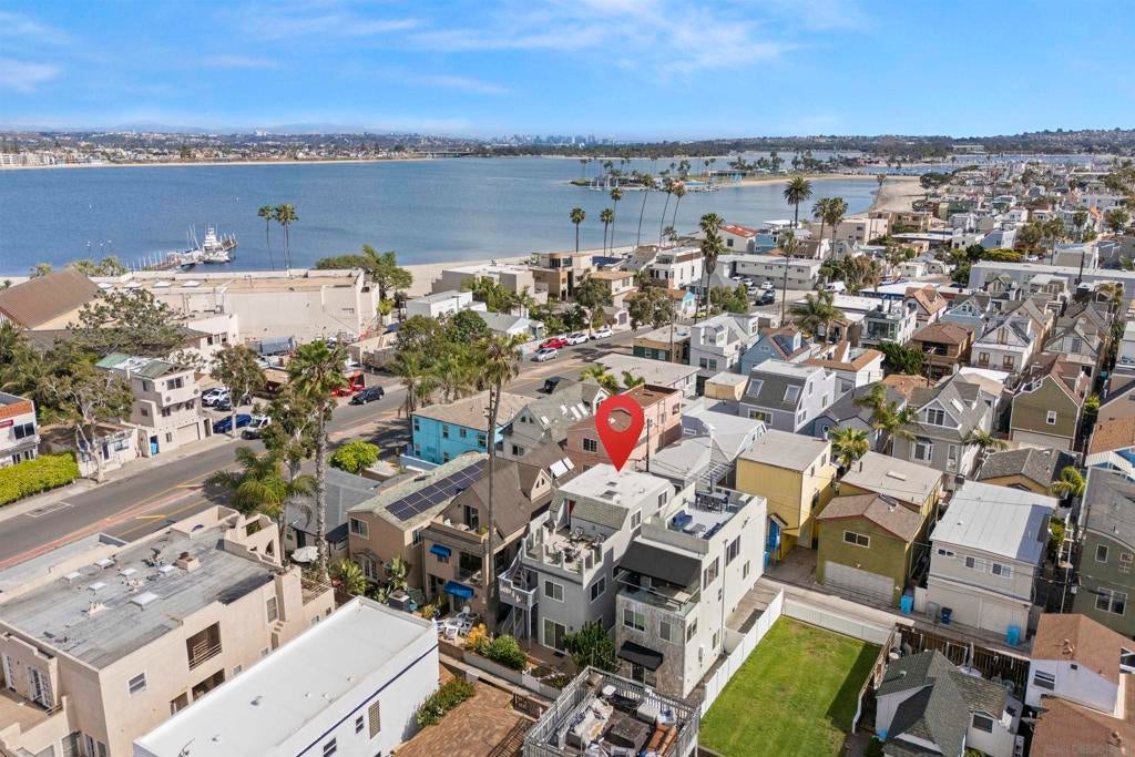 749 Zanzibar Ct