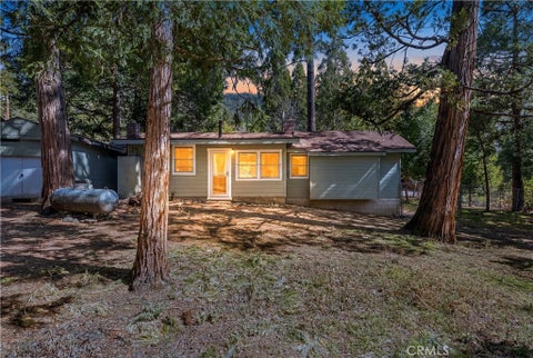 Photo of 25455 Tahquitz Rd, Idyllwild, CA 92549 (MLS # IV26198415)
