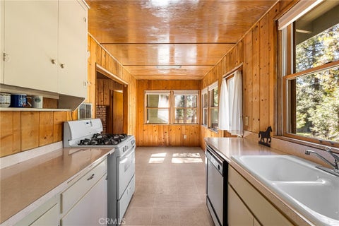 Tiny photo for 25455 Tahquitz Rd, Idyllwild, CA 92549 (MLS # IV26198415)