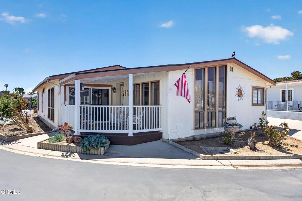 84 Poinsettia Gardens Drive