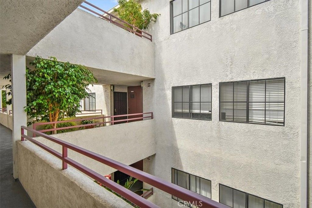 Photo of 730 W 4th ST, Long Beach, CA 90802 (MLS # RS26109245)