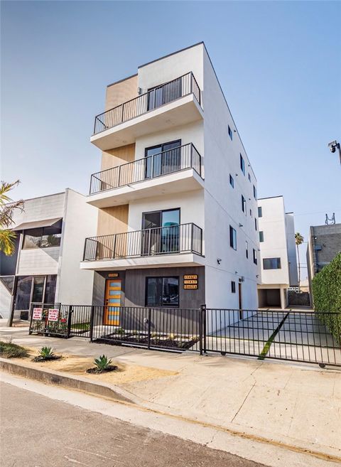 Photo of 13461 Beach Avenue, Marina Del Rey, CA 90292 (MLS # BB26006958)