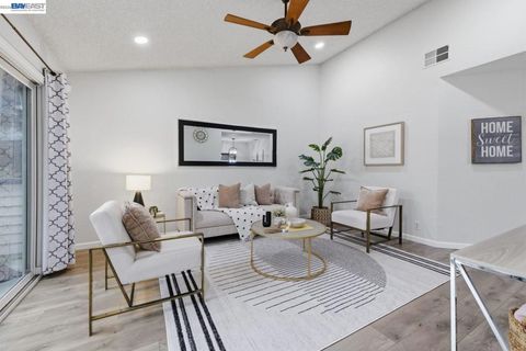 Photo of 370 Sequim Cmn, Fremont, CA 94539 (MLS # 41130624)