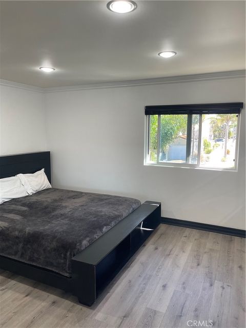 Tiny photo for 2355 Peninsula Rd, Oxnard, CA 93035 (MLS # SR25243118)