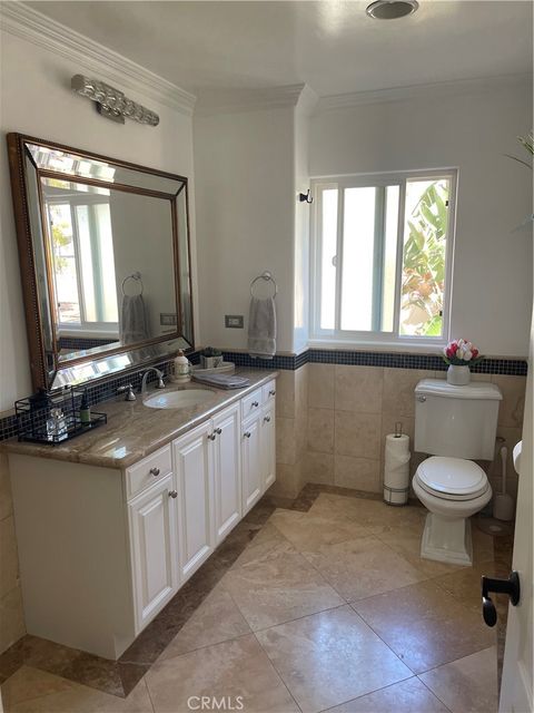 Tiny photo for 2355 Peninsula Rd, Oxnard, CA 93035 (MLS # SR25243118)