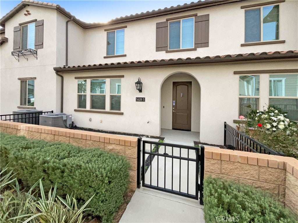 5628 Kate Way